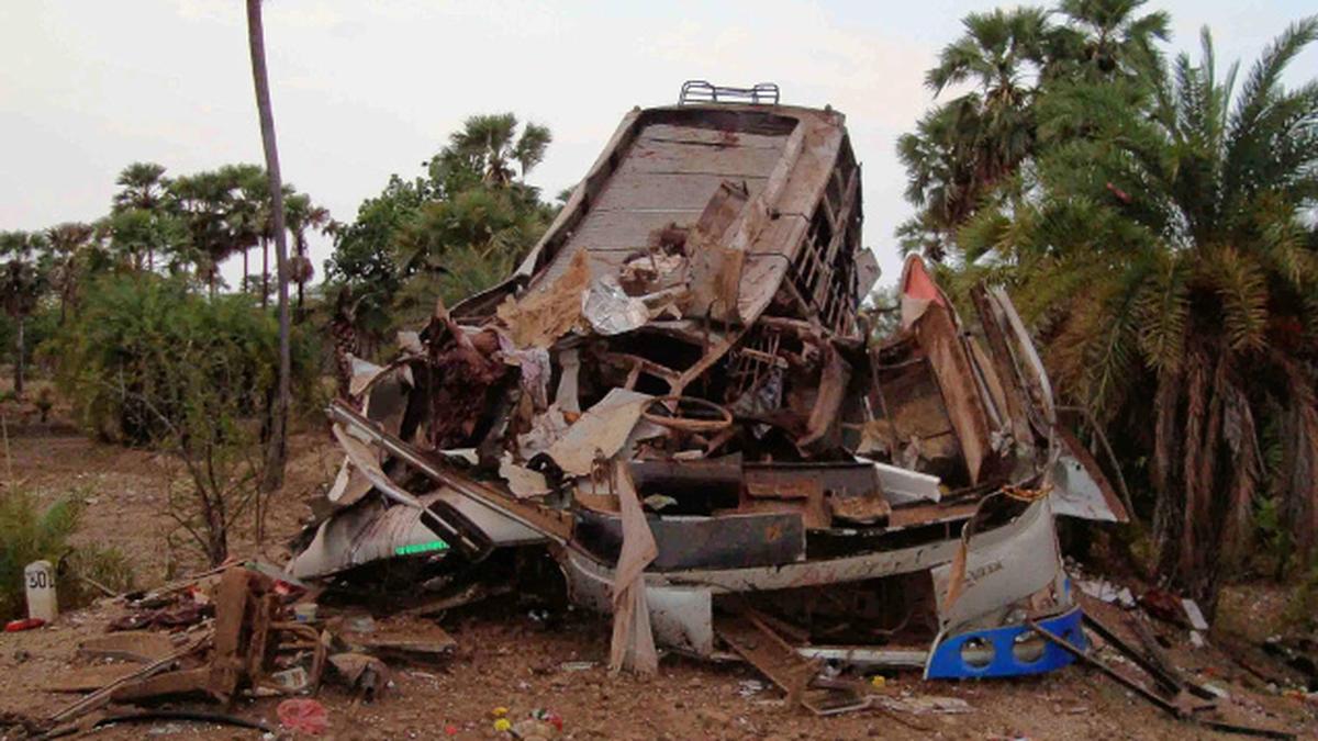 Maoists strike again