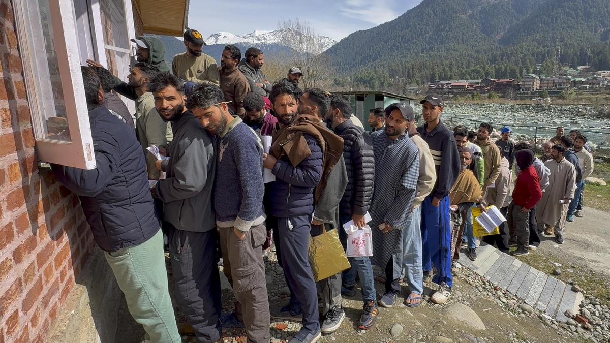Amarnath yatra registration begins in Jammu; pilgrims flock in large numbers