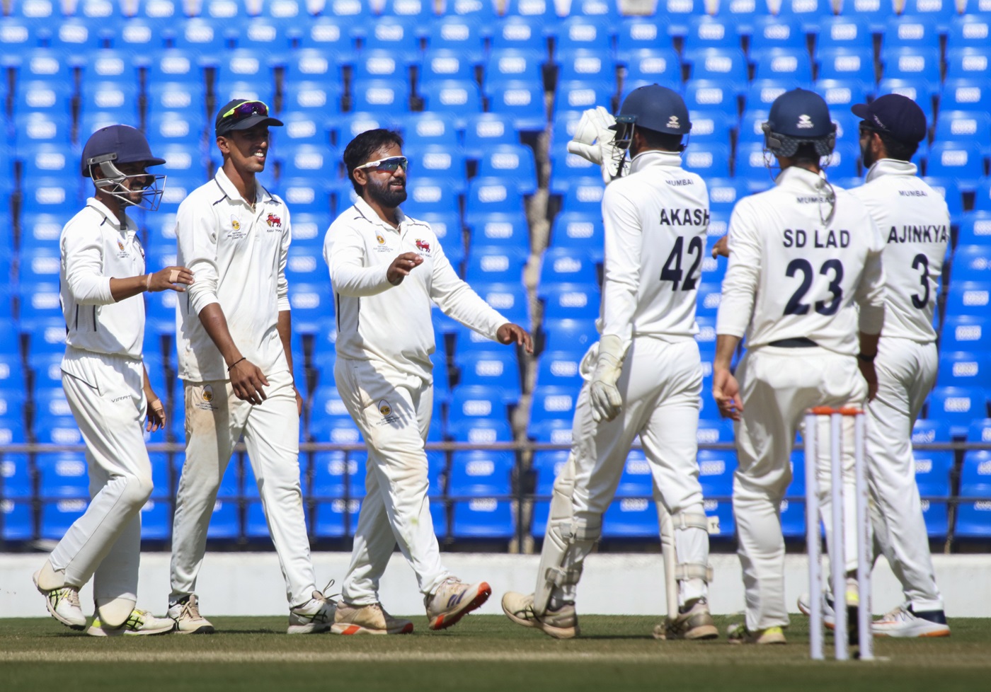 Mumbai introduces contract system for domestic players