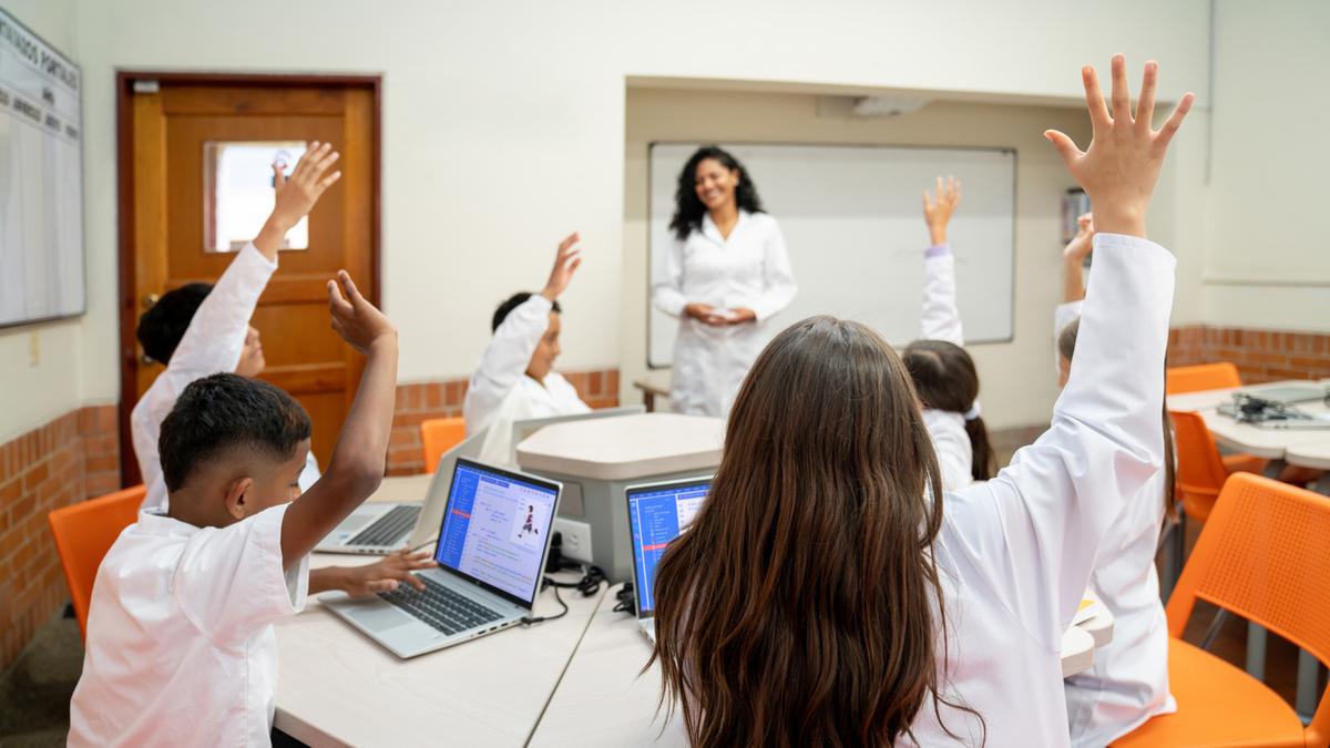 Gamification in classroom: How the game overshadows the lesson