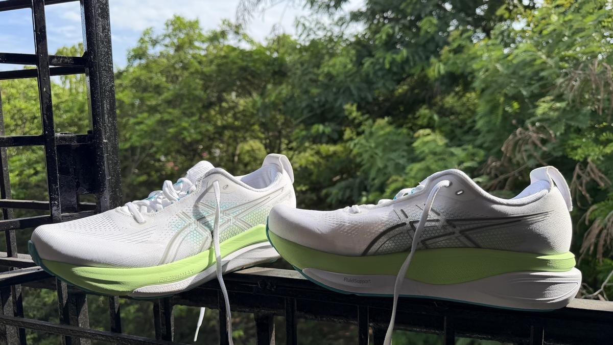 ASICS GEL-KAYANO 33 Review: A stability shoe at a crossroads